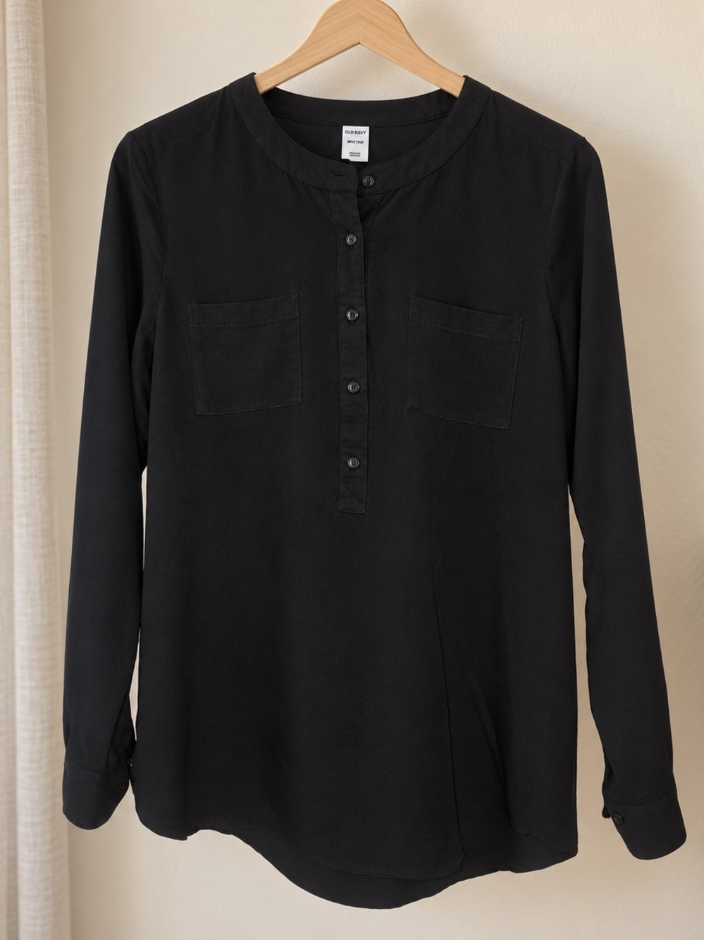 Old Navy Women’s XS Black Henley Tunic Blouse Long Sleeve Two-Pocket Top
